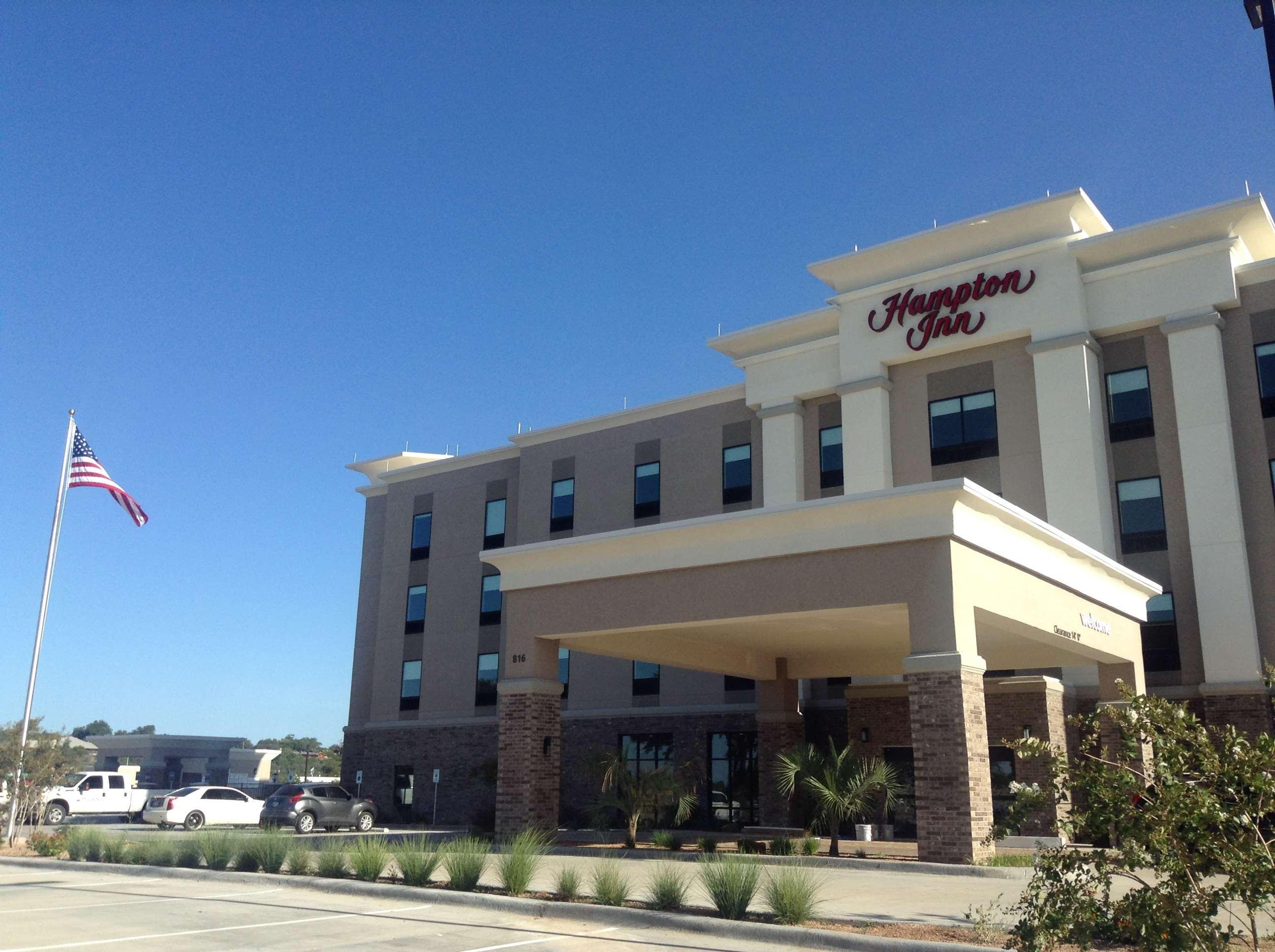 Hampton Ozona