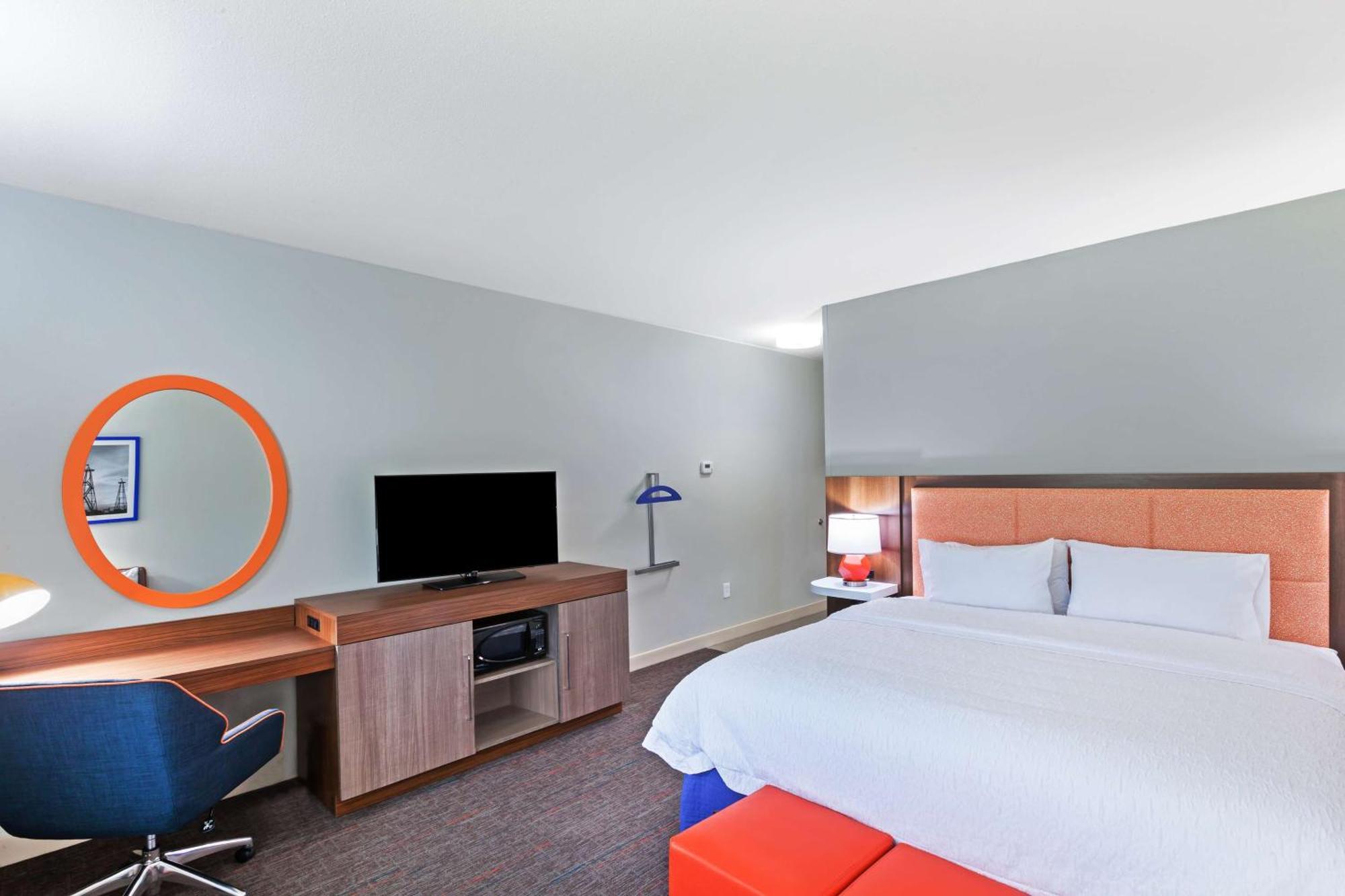 Hotel Hampton 3*